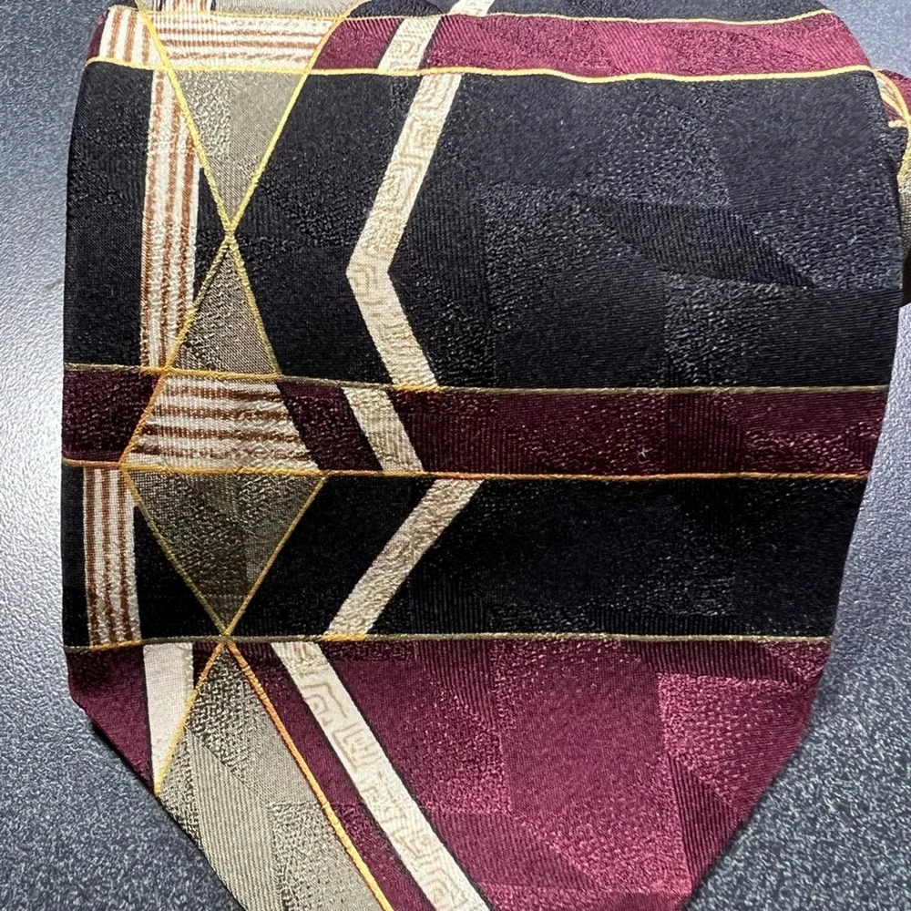 Vauda Mazzeo Mens Tie Necktie Multicolor Geometric 100% Silk Abstract Classic